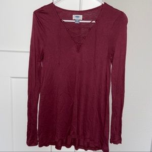 Old Navy maroon tie long sleeve tee